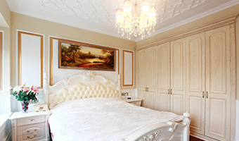 入墻式定制衣柜有哪些優(yōu)缺點(diǎn)？