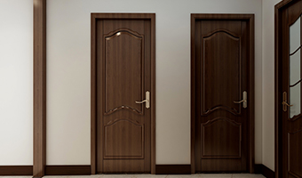 原木門廠家多不多，哪個(gè)工廠好？