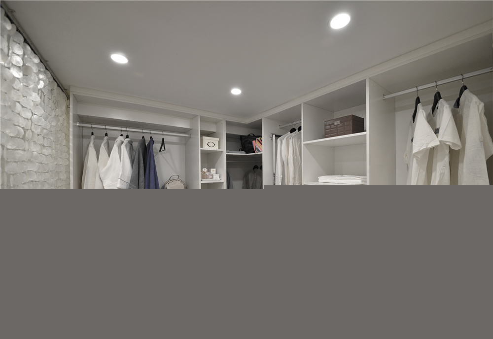 入墻式衣柜和開放式衣柜優(yōu)缺點 哪種衣柜好？(圖1)