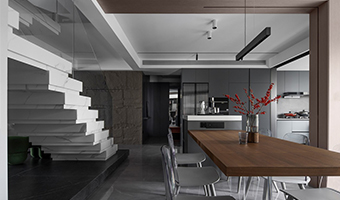 138㎡整木定制復(fù)式，現(xiàn)代極簡輕奢高級灰